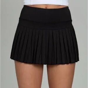 Goldhinge black skirt